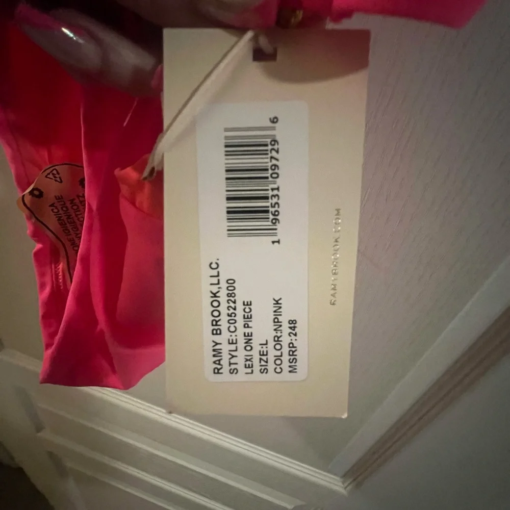 Lexi Ramy Brook - Picture 4 of 4